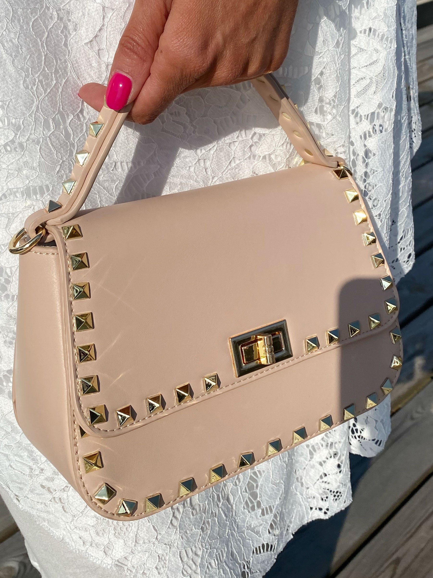 Minna - Lille taske med guld nitter